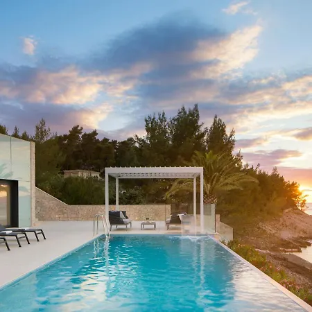Villa In Korcula With Pool *